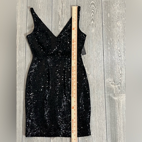 Lulus Black Sequin Bodycon Dress Size Small LBD Mini - Picture 9 of 9
